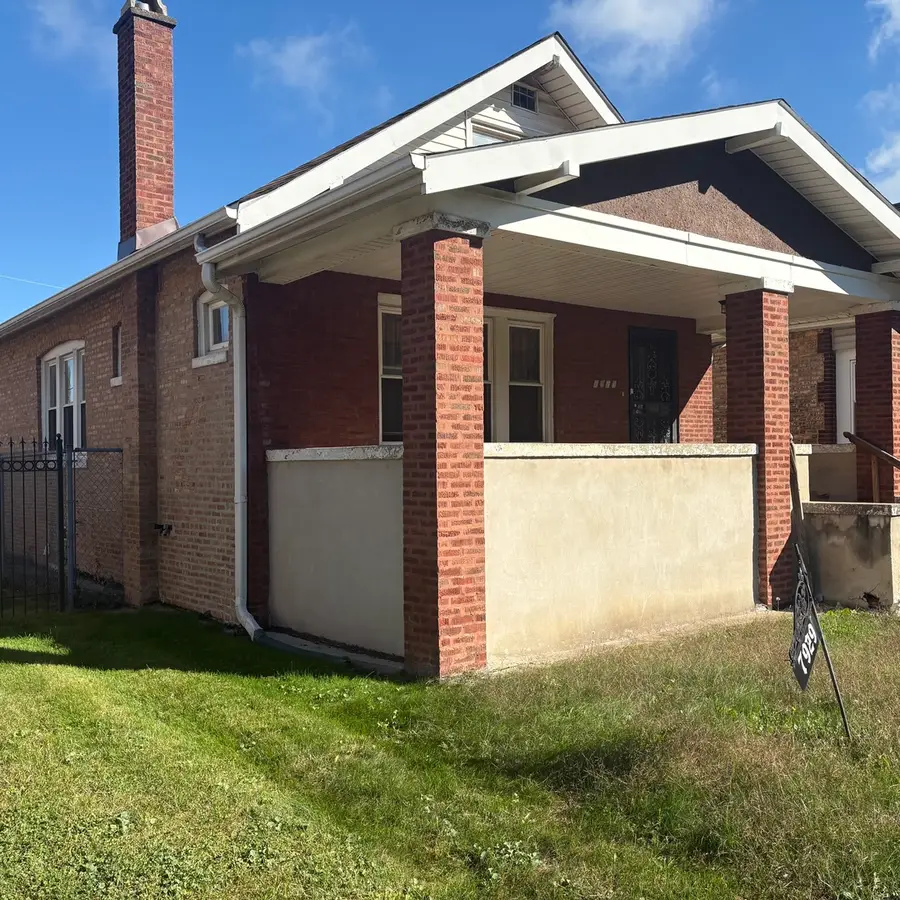 7929 S Bennett Avenue, Chicago, IL 60617 - #2