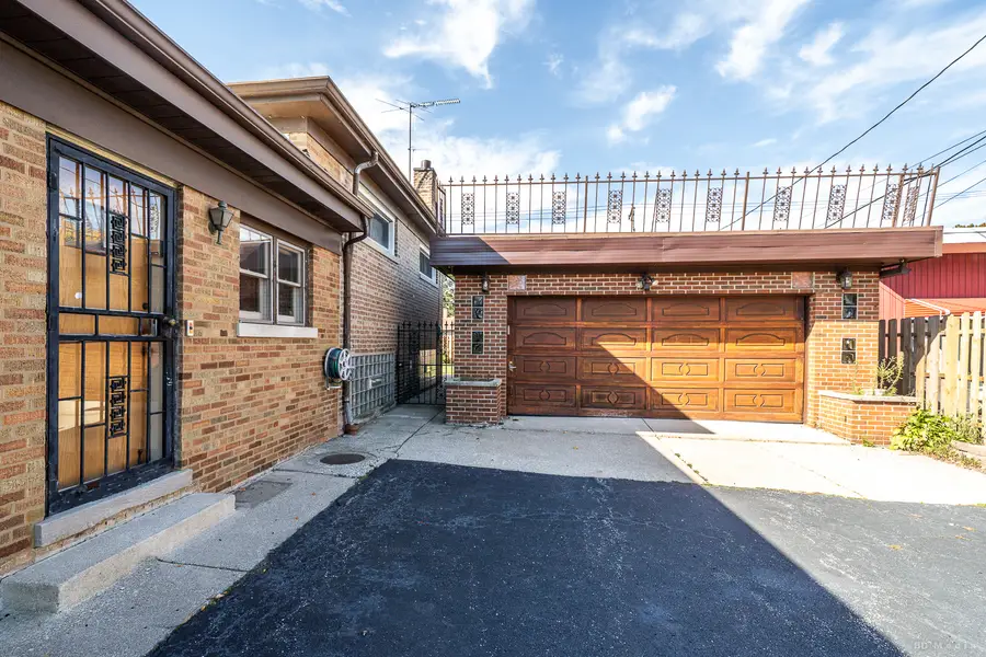 9016 S Constance Avenue, Chicago, IL 60617 - #3