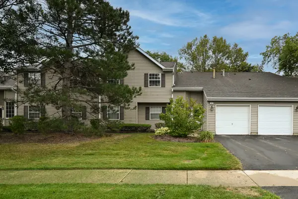 59 Gant Circle, Streamwood, IL 60107