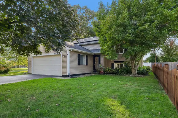 2489 Willoughby Lane, Aurora, IL 60502