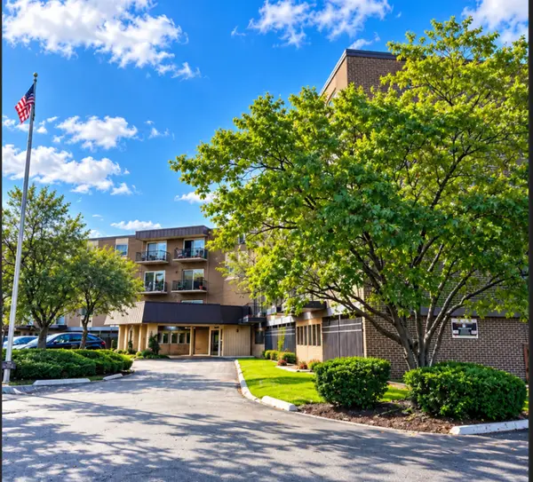 9820 S Pulaski Road #210, Oak Lawn, IL 60453