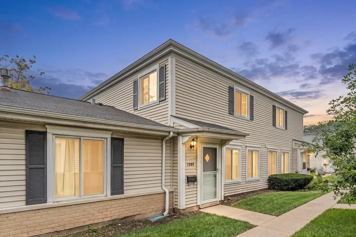1353 Cove Drive #207B, Prospect Heights, IL 60070 - #1