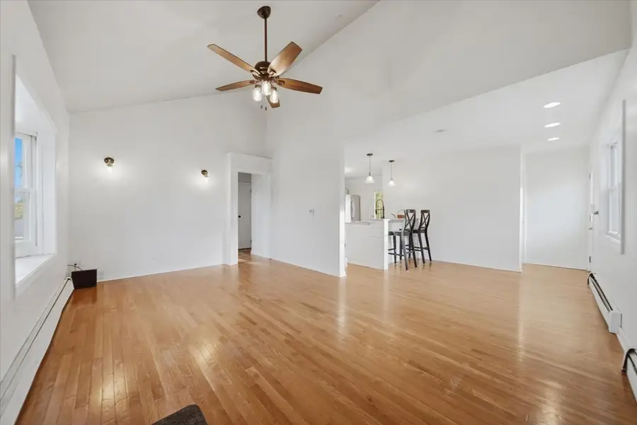 1103 Chicago Avenue, Dixon, IL 61021 - #3