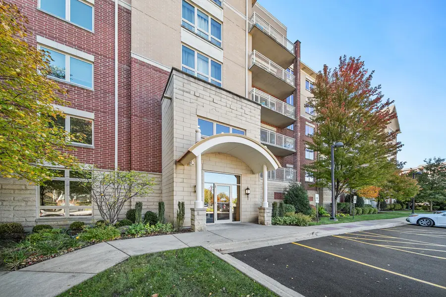 8300 Concord Drive #213, Morton Grove, IL 60053 - #2