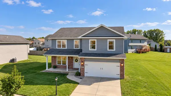 274 Apple Grove Lane, Valparaiso, IN 46385