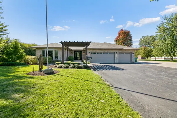 23826 S Schoolhouse Road, Manhattan, IL 60442