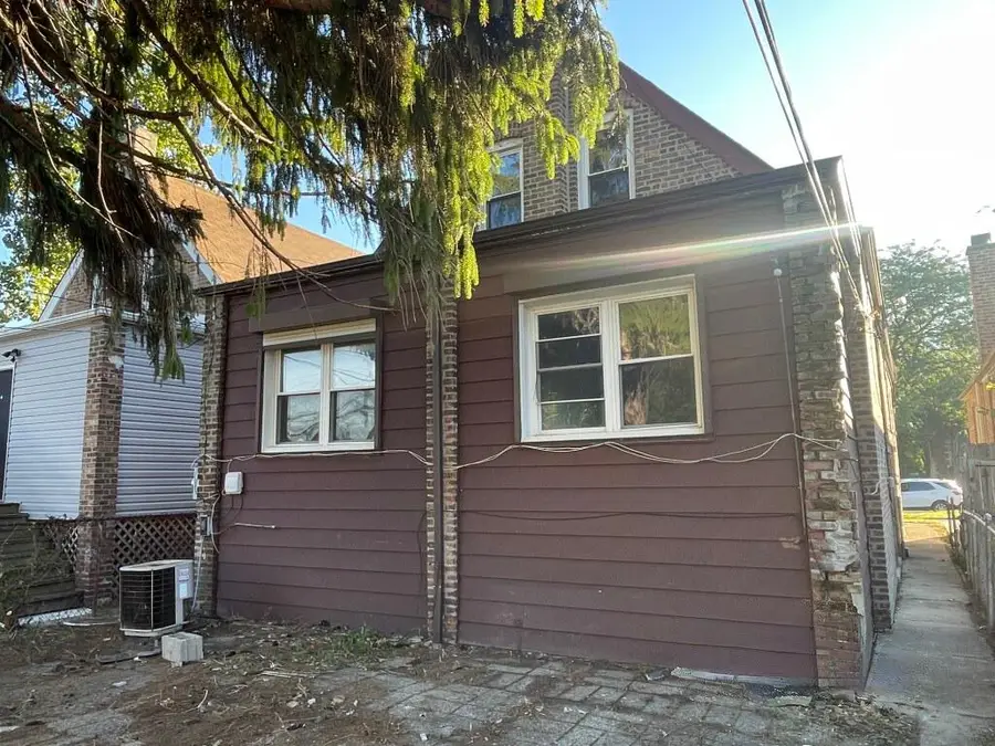 8640 S Vernon Avenue, Chicago, IL 60619 - #2