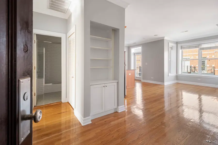 2705 N Mildred Avenue #3A, Chicago, IL 60614 - #3