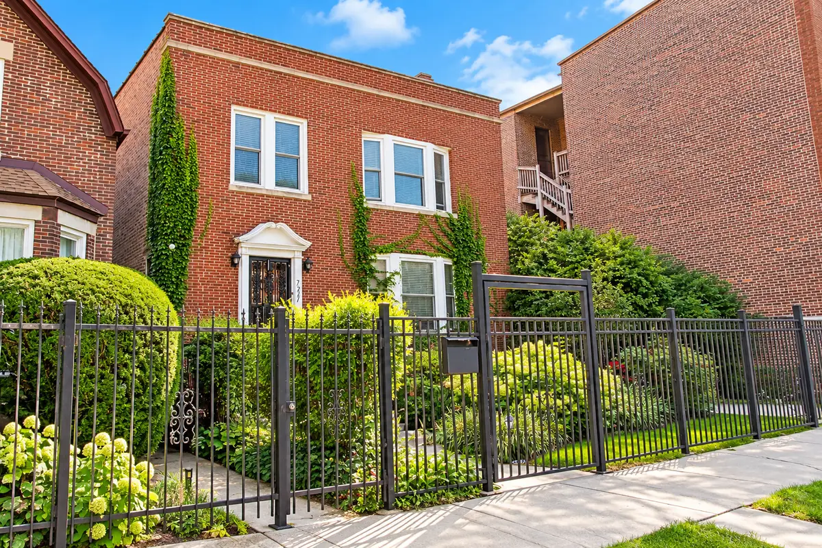 7225-27 S Yates Boulevard, Chicago, IL 60649 - #1