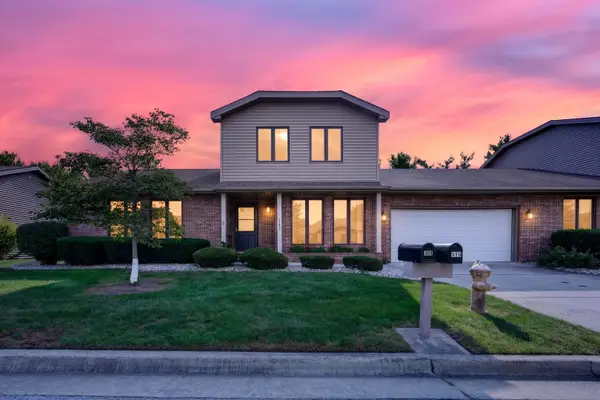 117 Manor Circle, Bloomington, IL 61704