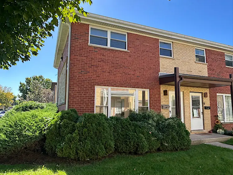 218 Linn Court #A, North Aurora, IL 60542 - #1