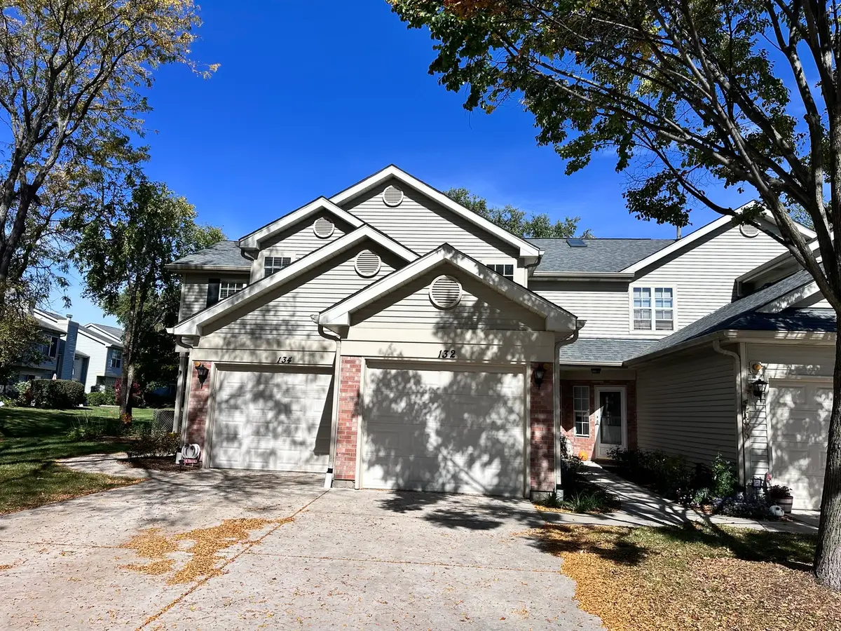 132 Golfview Drive, Glendale Heights, IL 60139 - #1