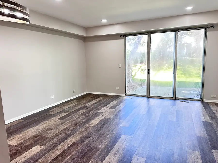 132 Golfview Drive, Glendale Heights, IL 60139 - #2
