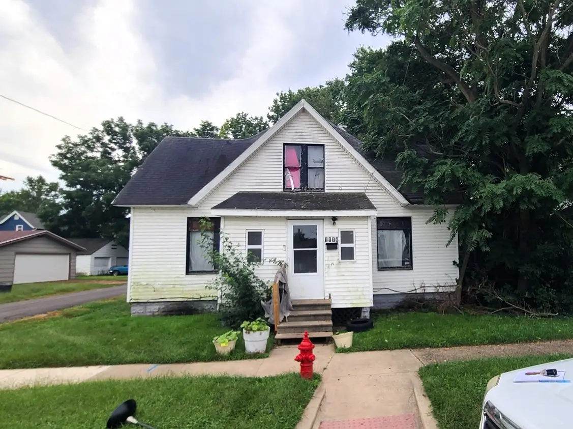 1114 W 4th Street, Dixon, IL 61021 - #1