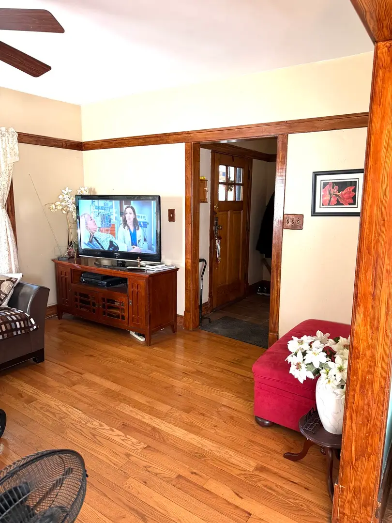 1437 Kenilworth Avenue, Berwyn, IL 60402 - #3