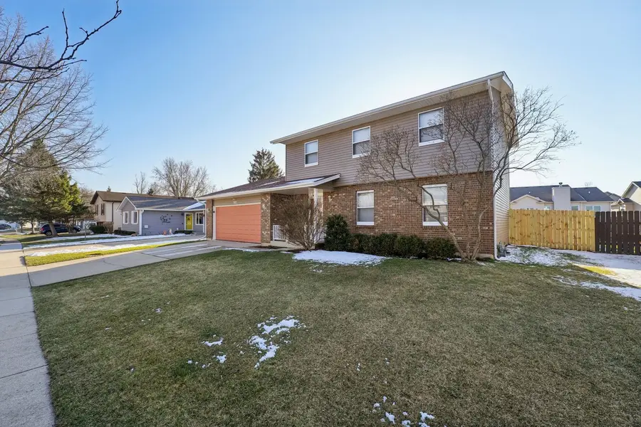 532 Shenandoah Trail, Elgin, IL 60123 - #2