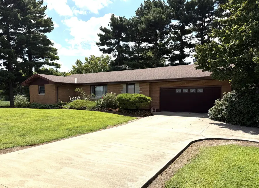 6810 Highway 96 S, Payson, IL 62360 - #2