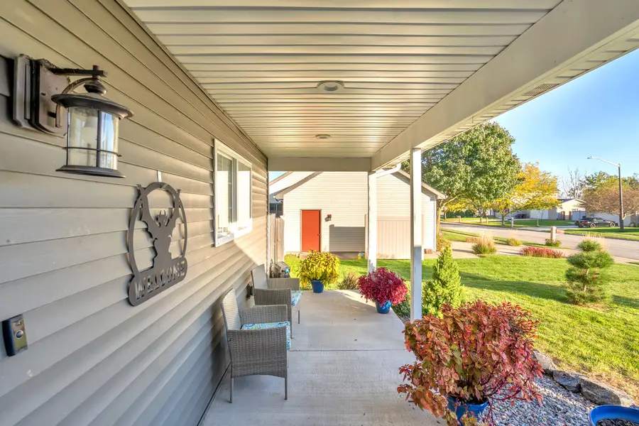 123 E First Street, Manteno, IL 60950 - #3