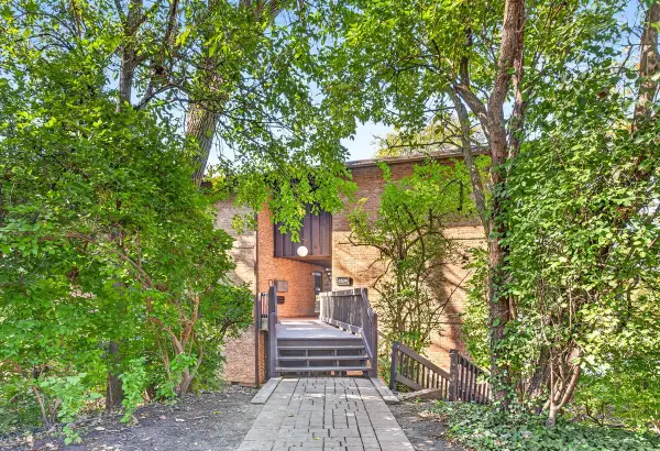 5508 E Lake Drive #D, Lisle, IL 60532