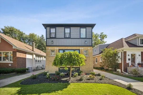 7048 26th Parkway, Berwyn, IL 60402
