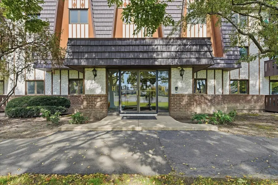 13200 W Heiden Circle #2405, Lake Bluff, IL 60044 - #2