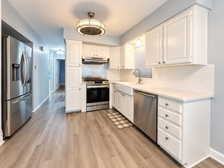 7052 W 64th Place, Chicago, IL 60638 - #3