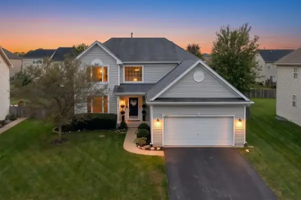 207 Willington Way, Oswego, IL 60543