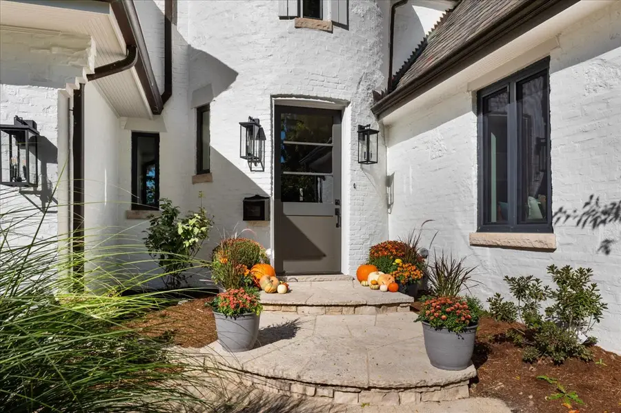 2604 Blackhawk Road, Wilmette, IL 60091 - #3