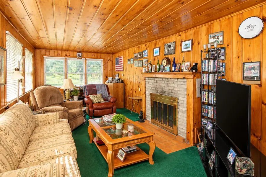 3017 Country Club Road, Woodstock, IL 60098 - #2
