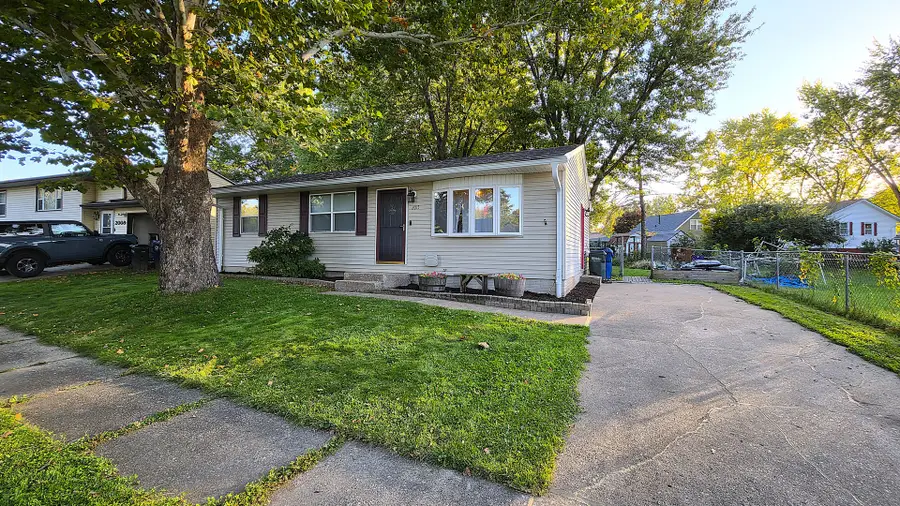 2015 Valley Drive, Davenport, IA 52806 - #3