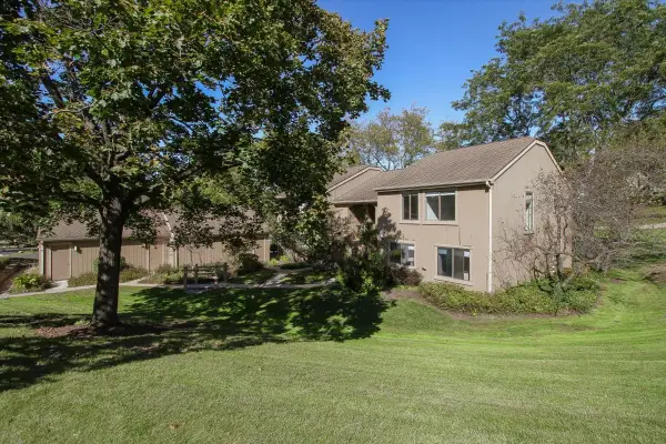 746B Oak Hill Road #C485SFR, Lake Barrington, IL 60010
