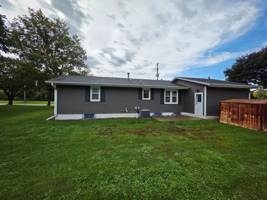 322 Woodlawn Drive, Prophetstown, IL 61277 - #2