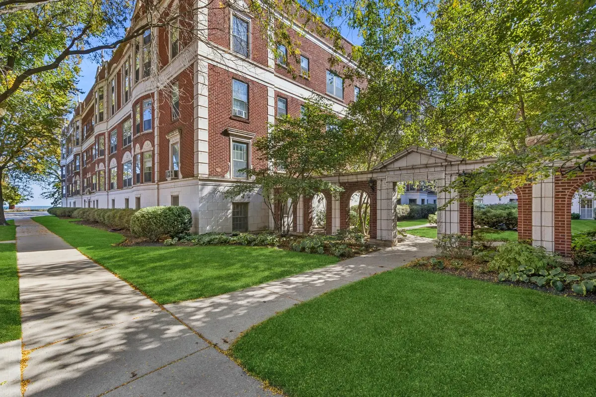 482 Sheridan Road #1, Evanston, IL 60202 - #1
