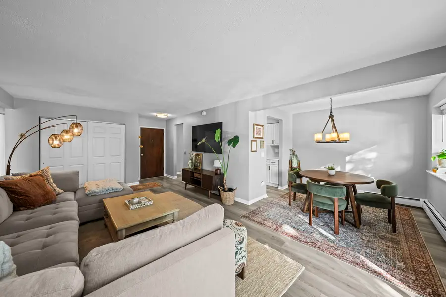 1215 N Waterman Avenue #3C, Arlington Heights, IL 60004 - #3