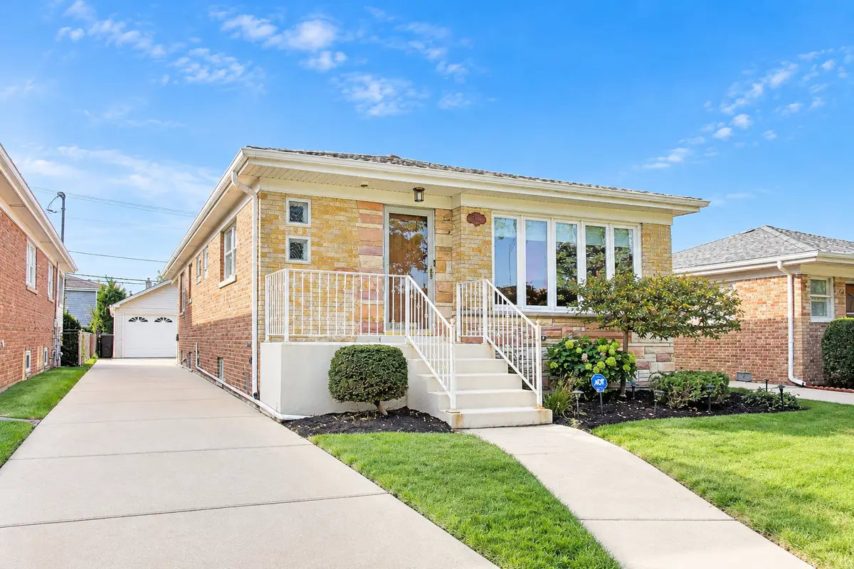 8329 W Sunnyside Avenue, Norridge, IL 60706 - #1