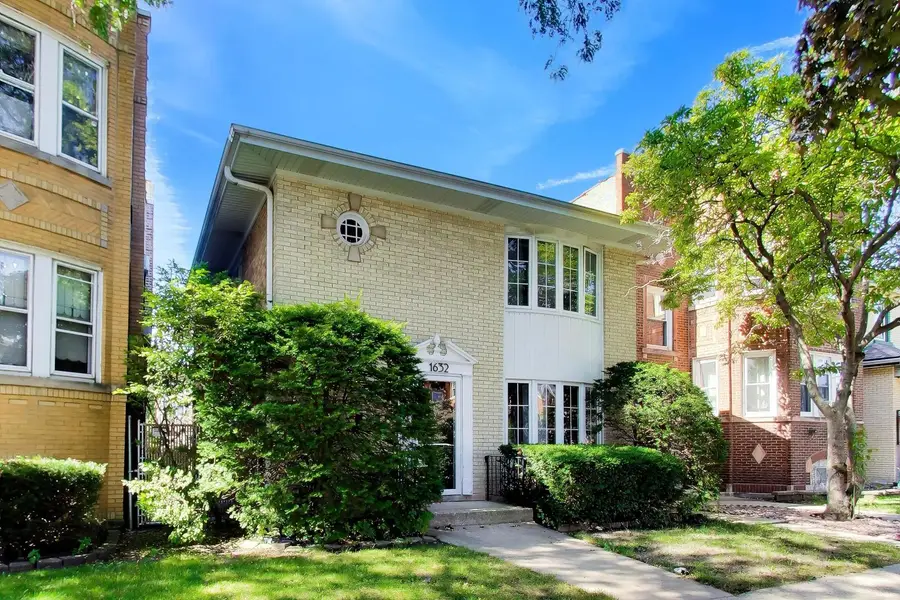 1632 Wesley Avenue, Berwyn, IL 60402 - #3