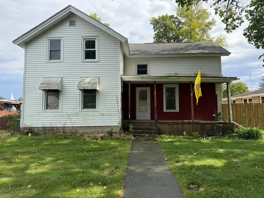 124 S Elm Street, Franklin Grove, IL 61031 - #2