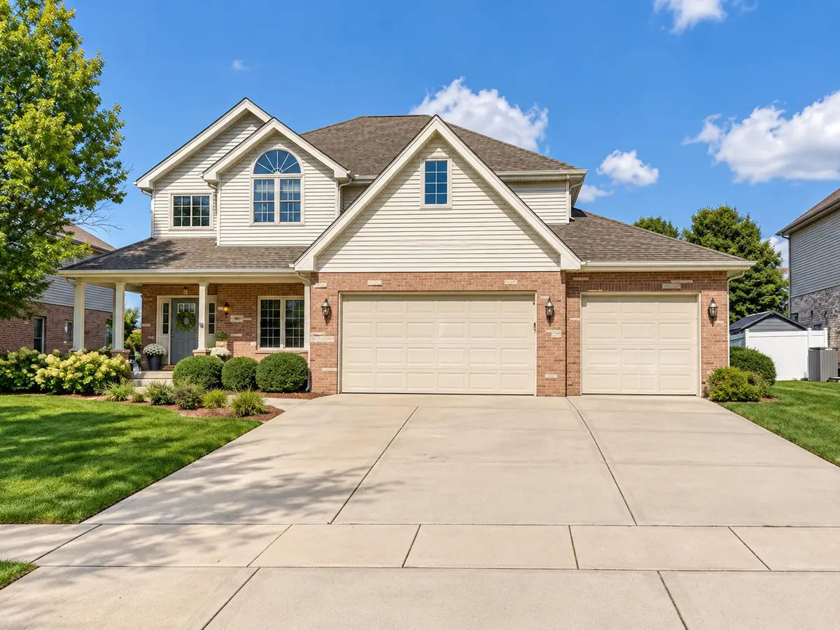 851 W Woodlawn Road, New Lenox, IL 60451 - #1
