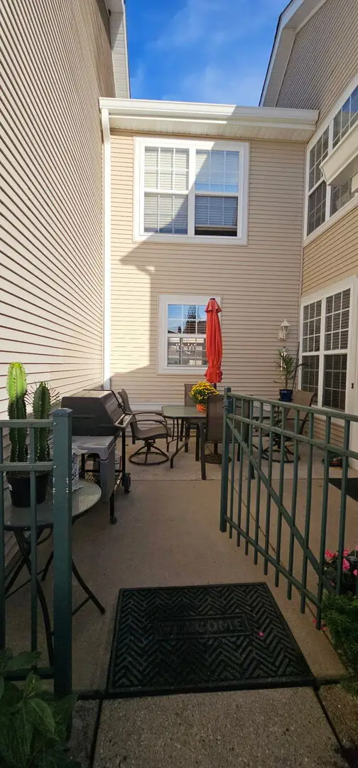 425 N Carlisle Court, Round Lake, IL 60073 - #3