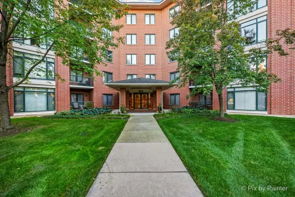 865 E 22nd Street #208, Lombard, IL 60148