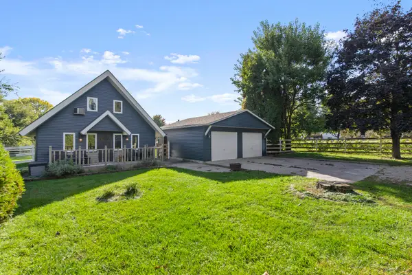 4686 E 2351st Road, Lake Holiday, IL 60552