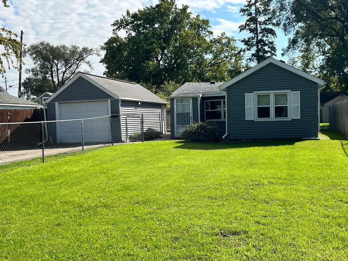 242 29th Avenue, East Moline, IL 61244 - #1