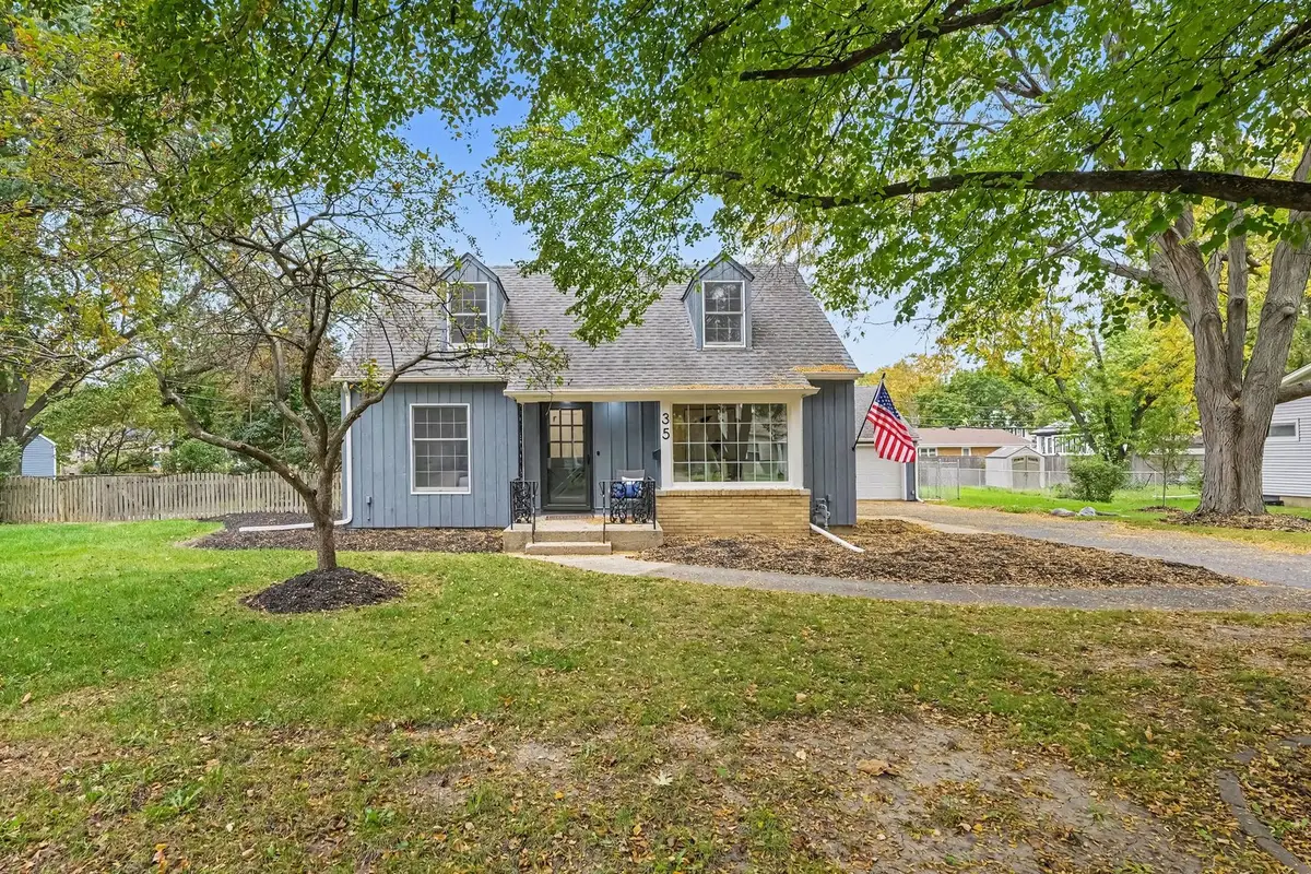 35 S Westlawn Avenue, Aurora, IL 60506 - #1