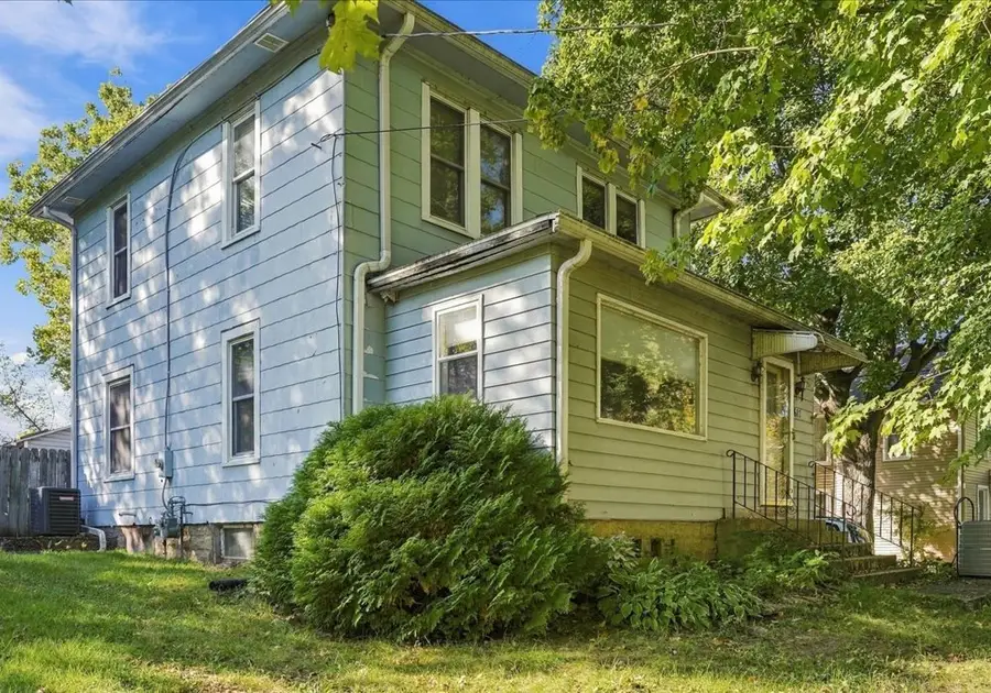 617 4th Avenue, Dixon, IL 61021 - #2