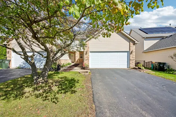 1084 Viewpoint Drive, Lake In The Hills, IL 60156