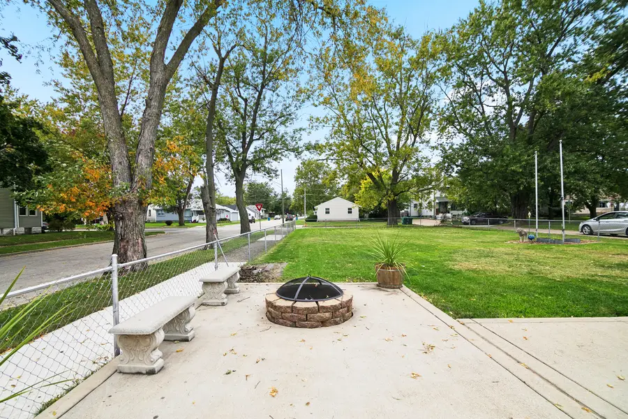 396 S Grand Avenue, Bradley, IL 60915 - #2