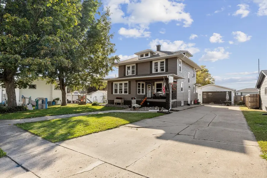 611 12th Avenue, De Witt, IA 52742 - #2