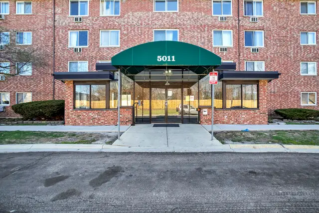 5011 Valley Lane #304, Streamwood, IL 60107 - #1
