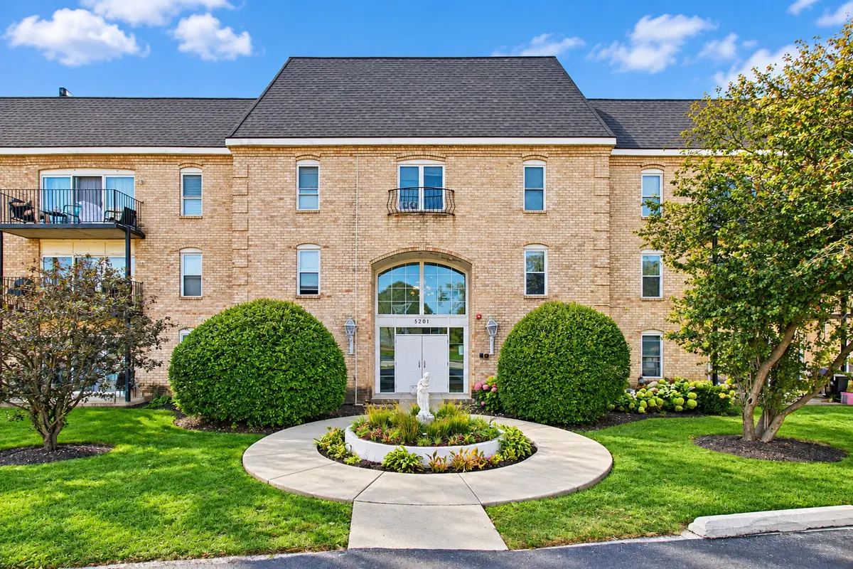 5201 Carriageway Drive #C210, Rolling Meadows, IL 60008 - #1