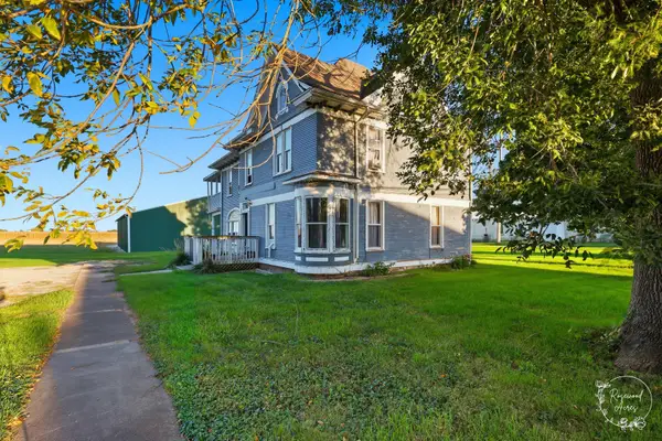 19 N Green Street, Piper City, IL 60959